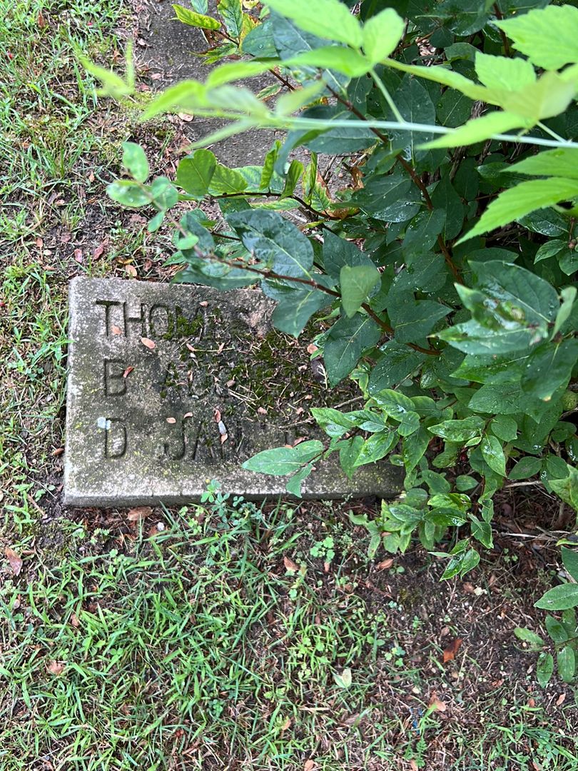 Thomas Paxton's grave. Photo 1
