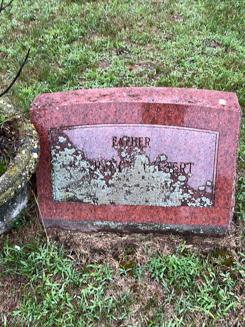 Clarence Gilbert's grave. Photo 1