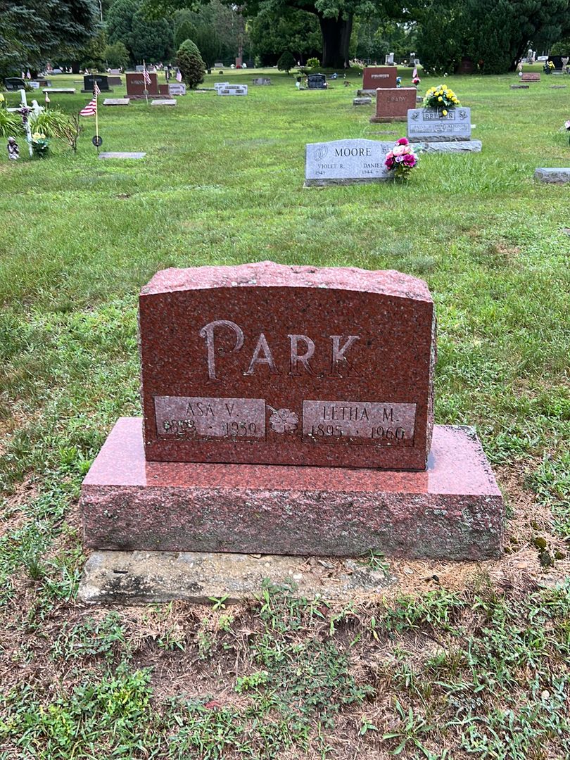 Asa V. Park's grave. Photo 1