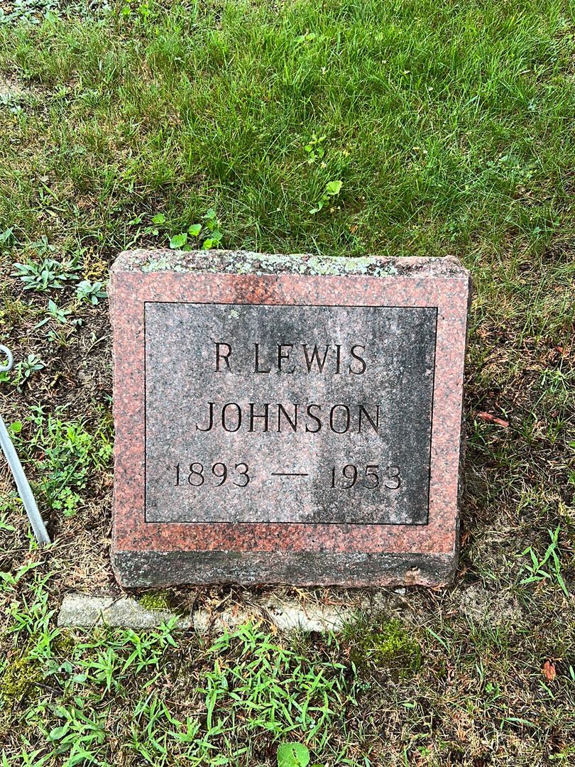 R. Lewis Johnson's grave. Photo 1