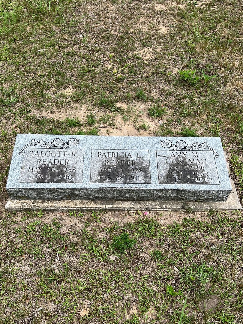 Patricia L. Reader's grave. Photo 1