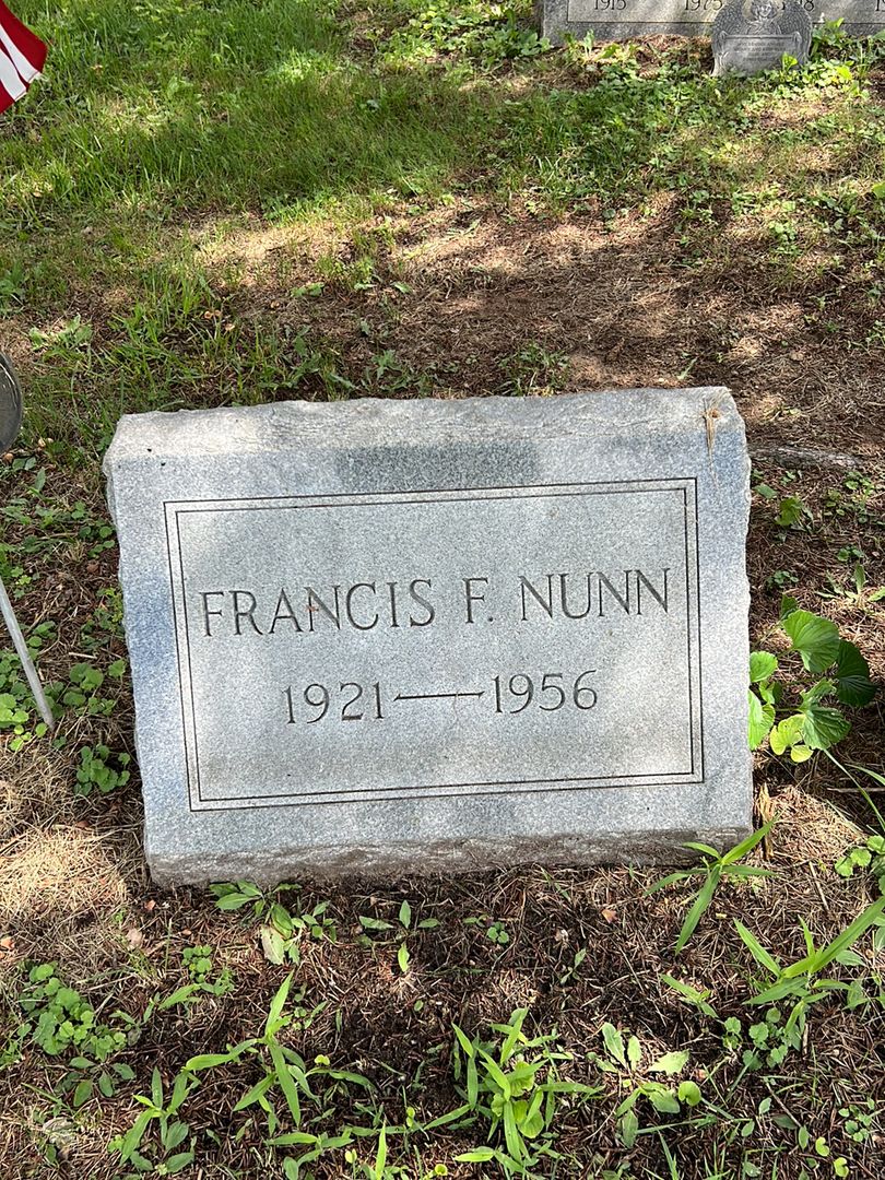 Francis F. Nunn's grave. Photo 1