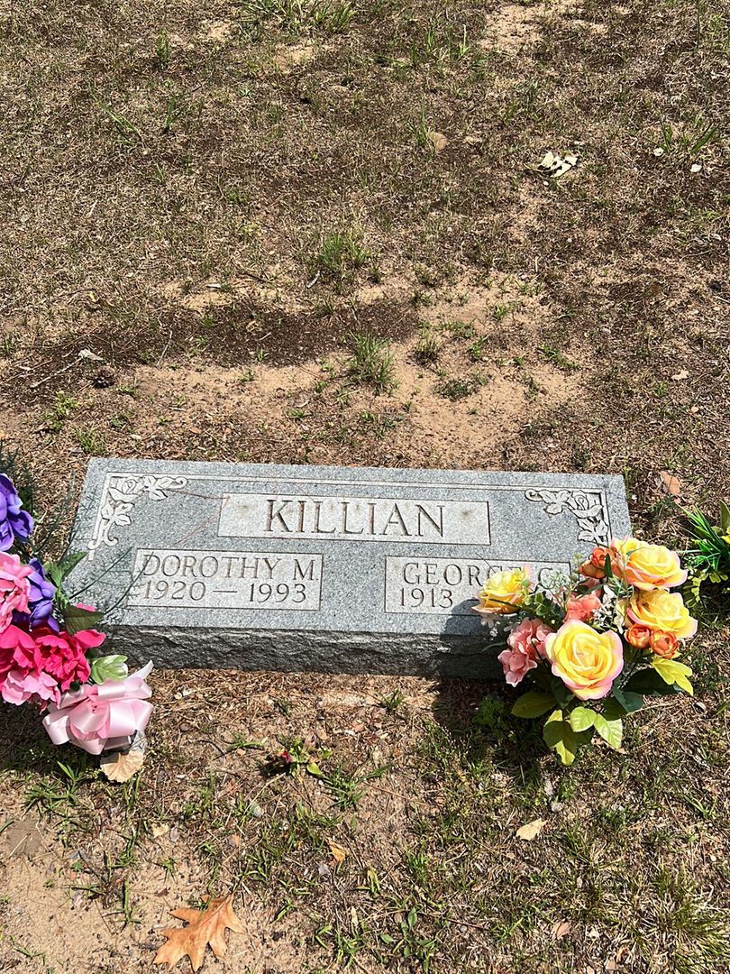 Dorothy M. Killian's grave. Photo 1