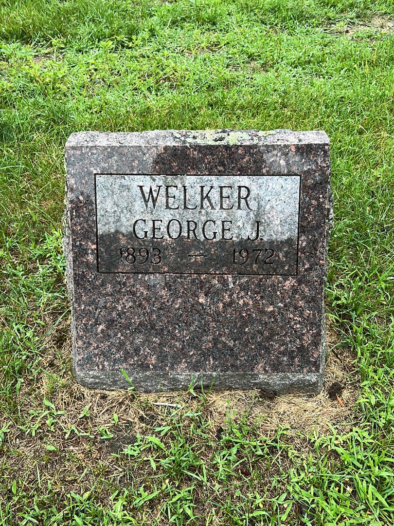 George J. Welker's grave. Photo 1