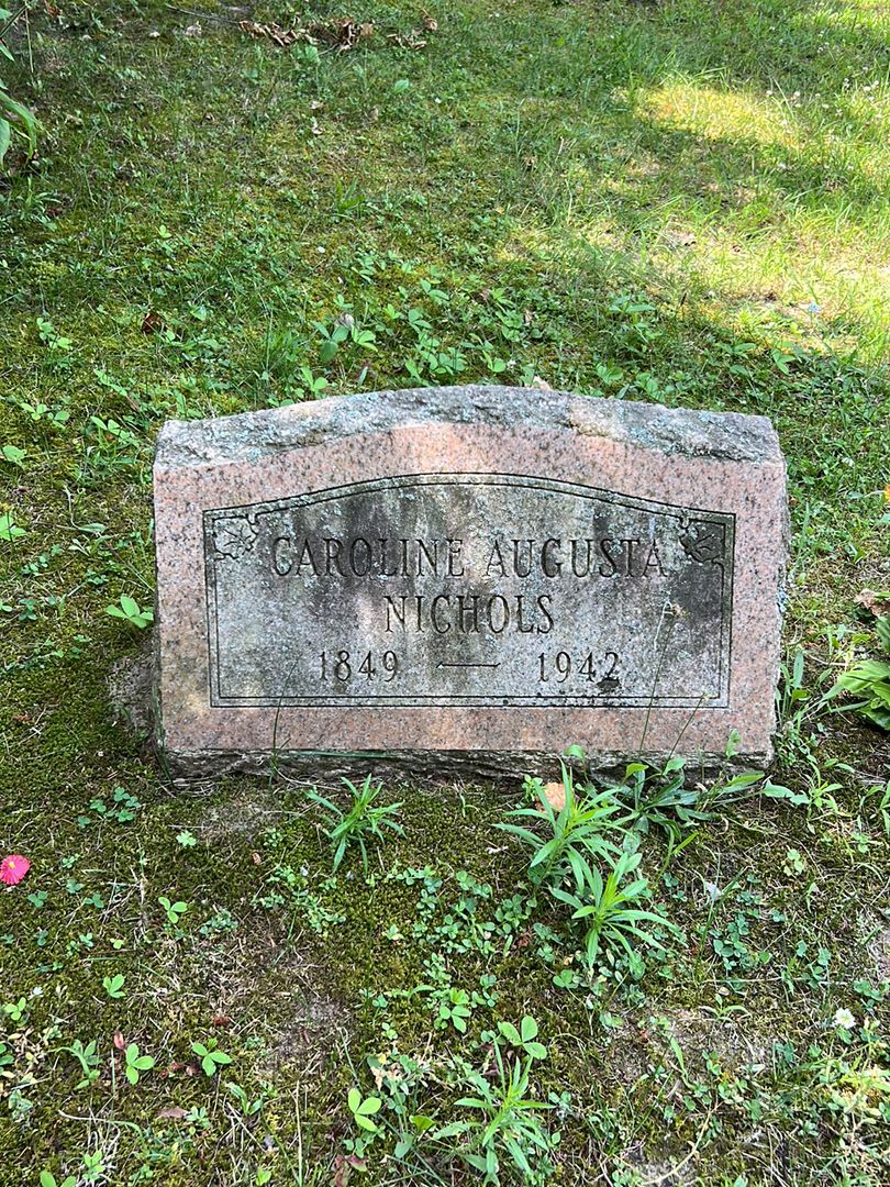 Caroline Augusta Nichols's grave. Photo 1