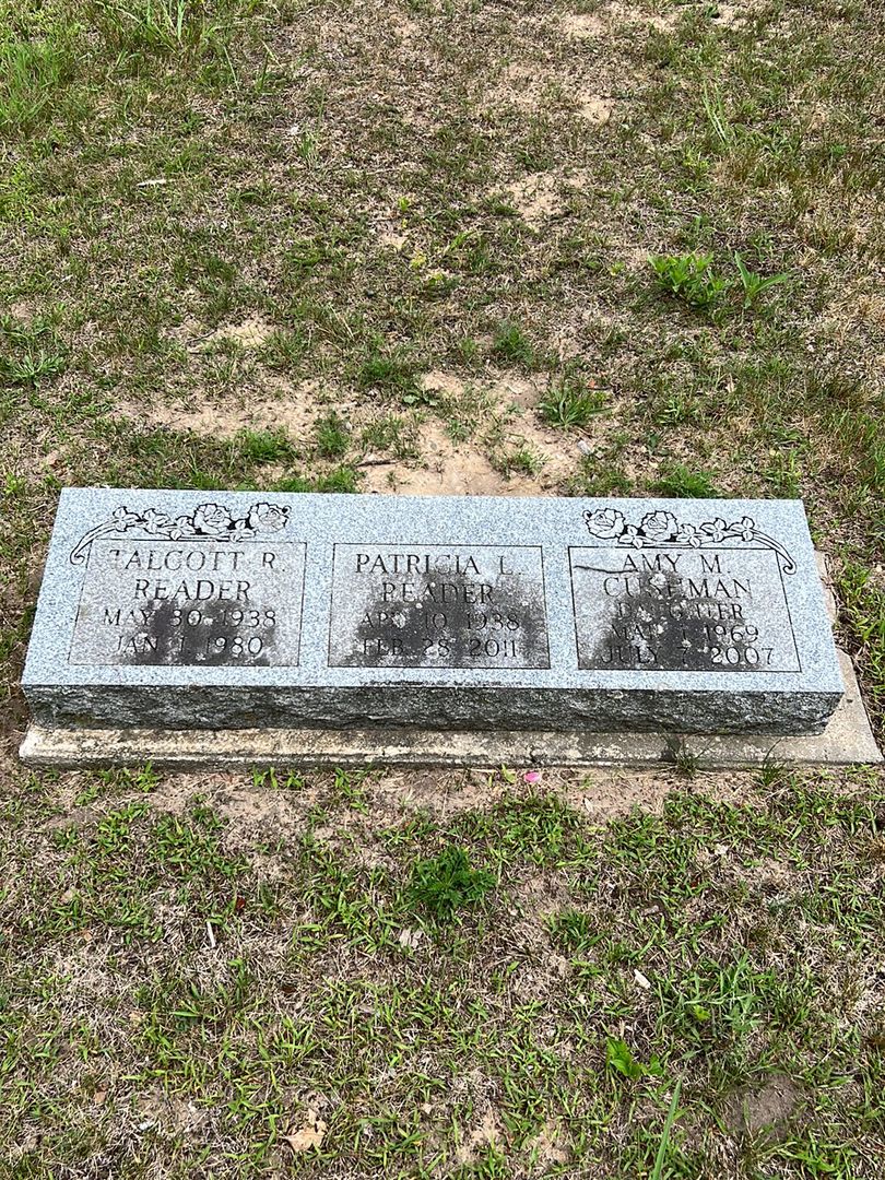 Talcott R. Reader's grave. Photo 1
