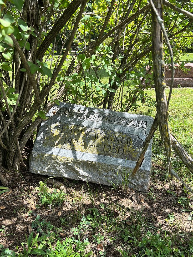 Louis Wagner's grave. Photo 1