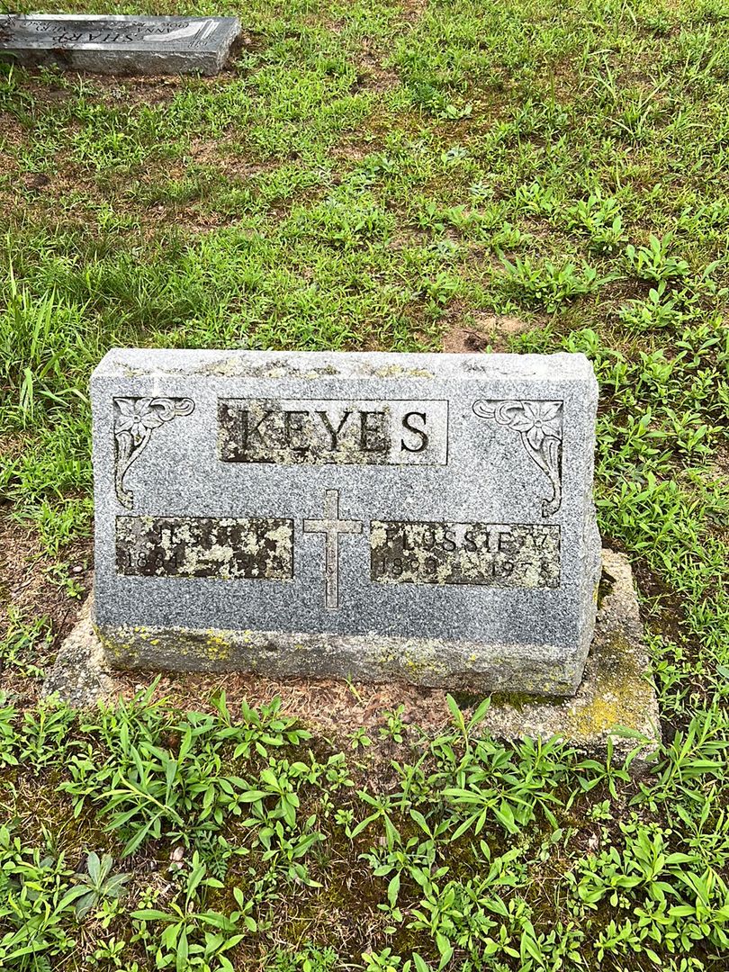 Jesse Keyes's grave. Photo 1