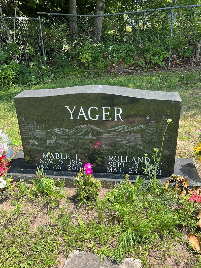 Mable I. Yager's grave. Photo 1