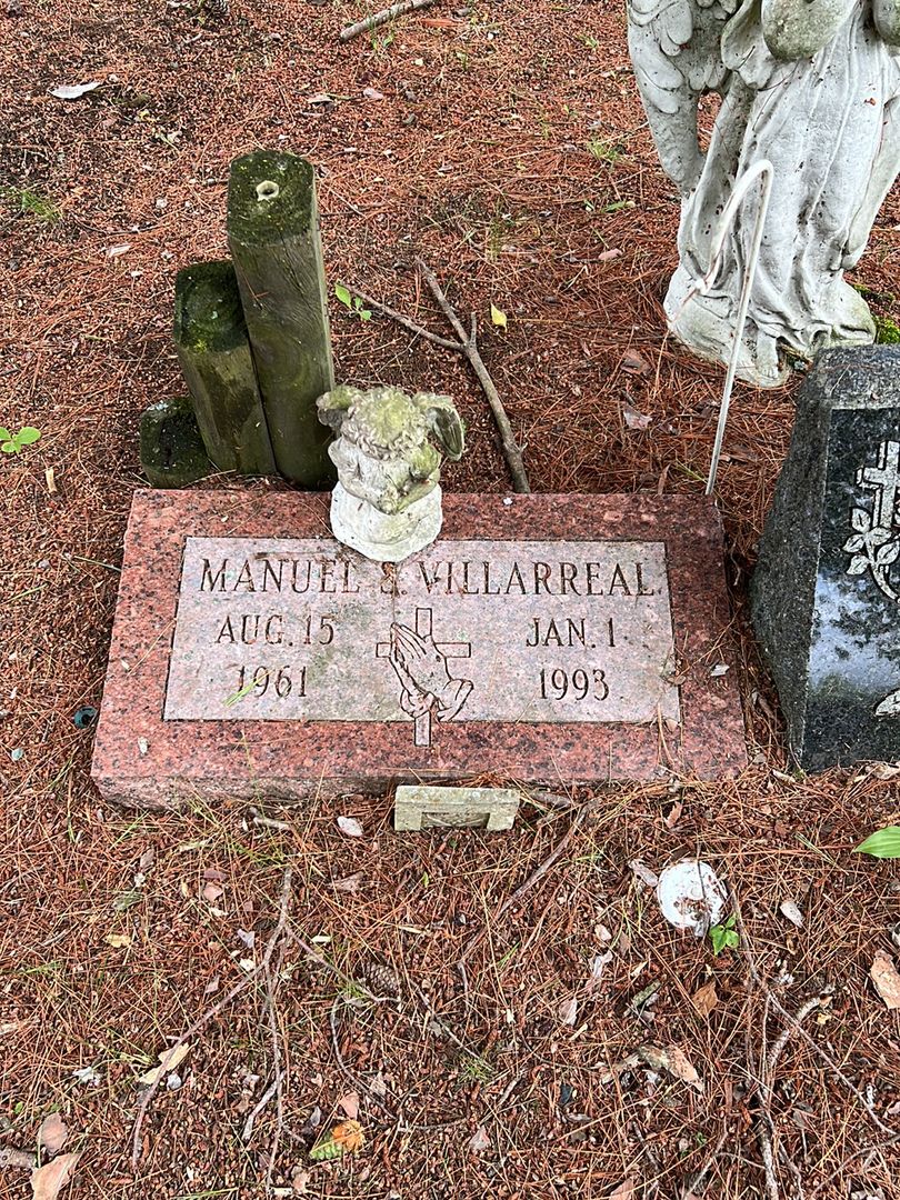 Manuel S. Villarreal's grave. Photo 1