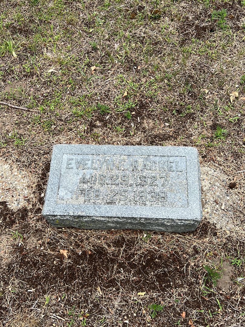 Evelyn E. Rackel's grave. Photo 1
