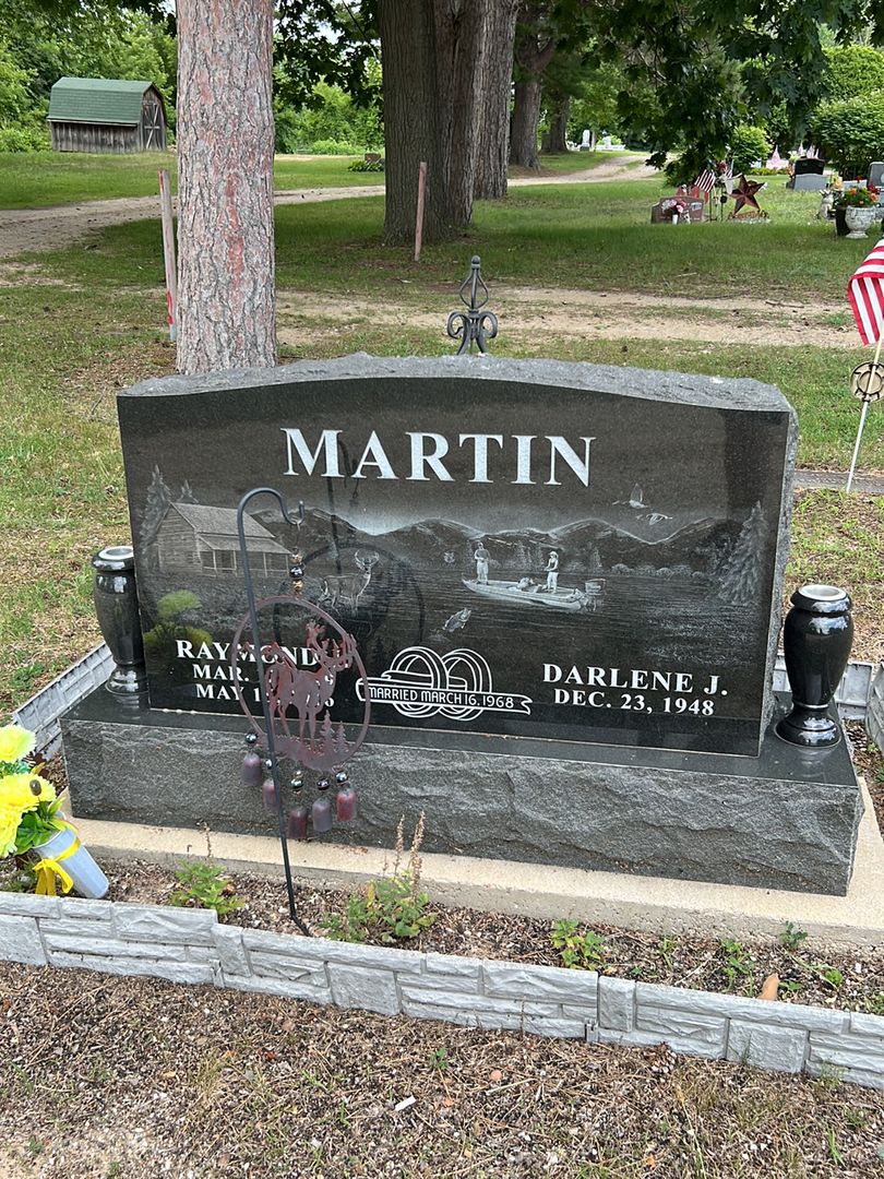 Raymond Martin's grave. Photo 1