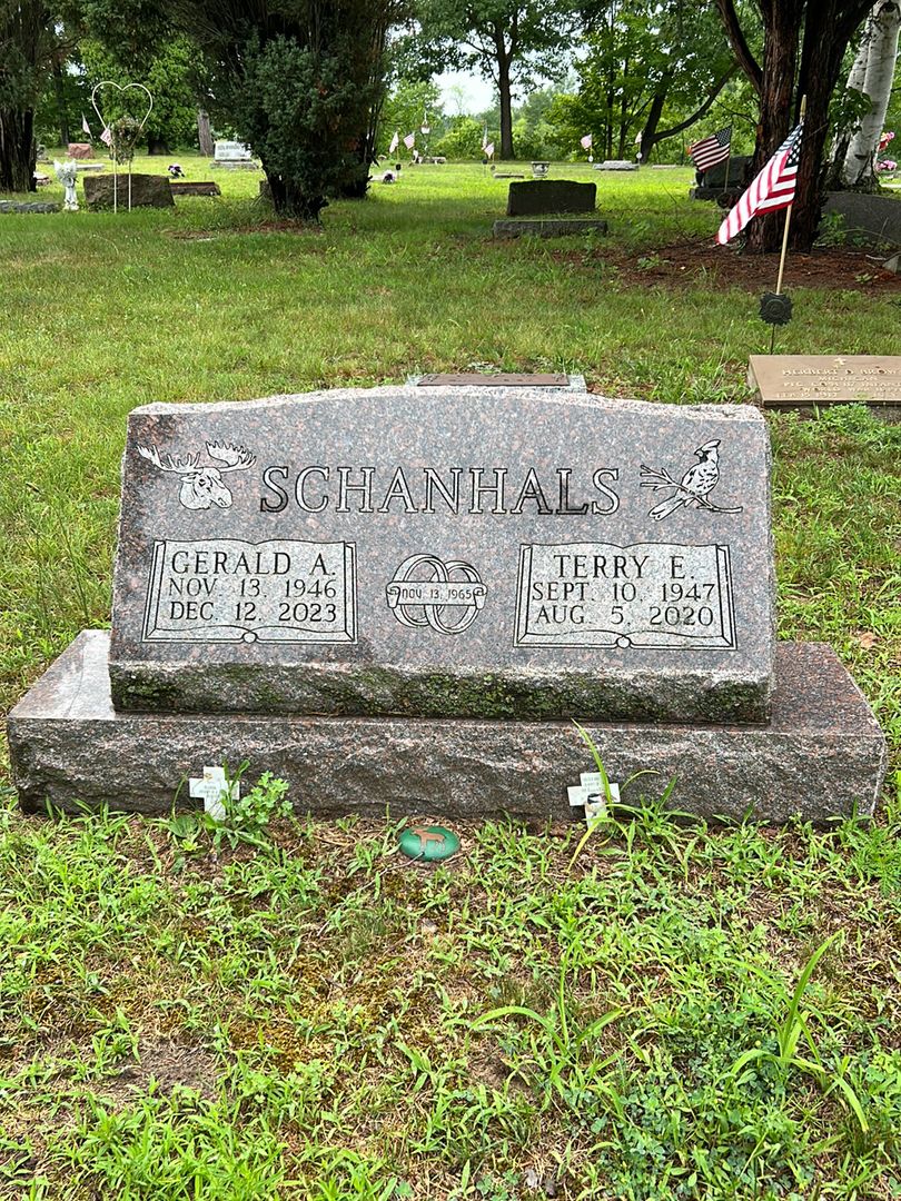 Gerald A. Schanhals's grave. Photo 1