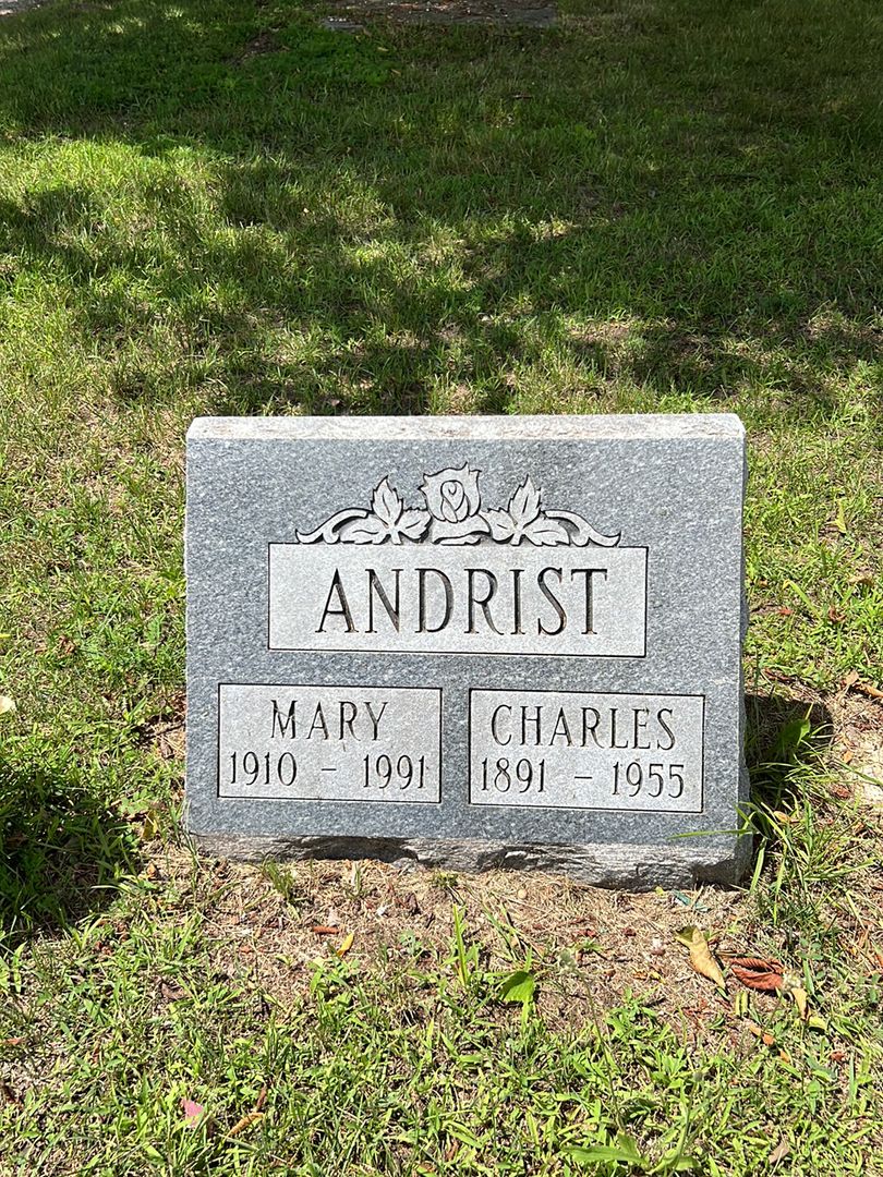 Mary Andrist's grave. Photo 1